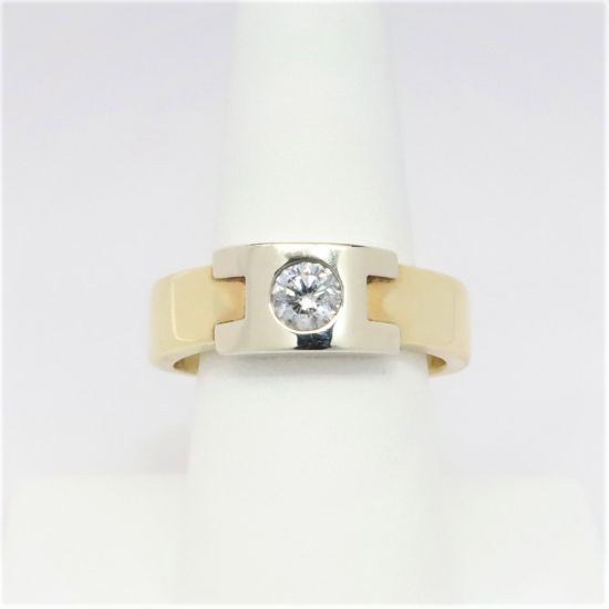 Picture of 14K Yellow Gold Round Brilliant Cut Solitaire Diamond Ring