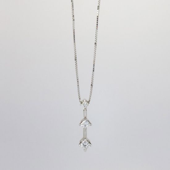 Picture of 14K White Gold Diamond Pendant Necklace