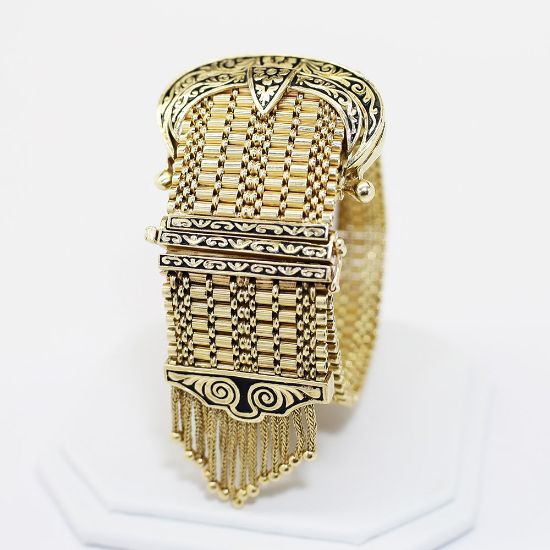 Picture of Original 14K Yellow Gold Buckle Style Covered Wristwatch 