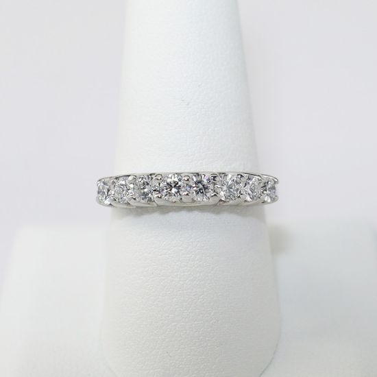 Picture of 14K White Gold Diamond Wedding Band