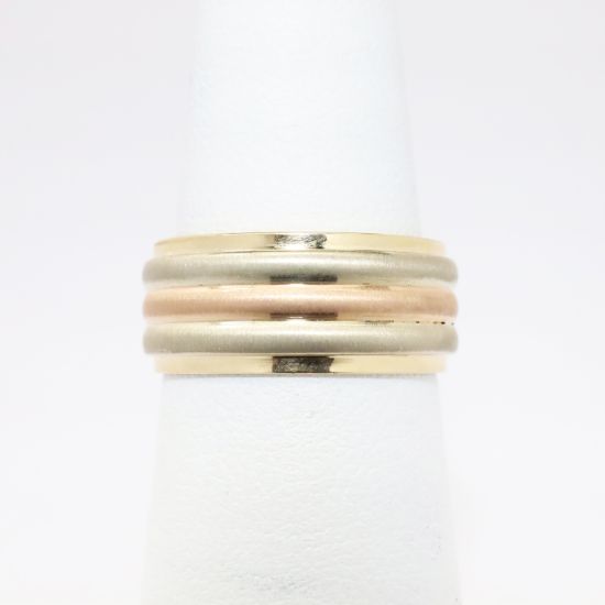 Picture of 14k Tri-Colored Gold Band Style Ring