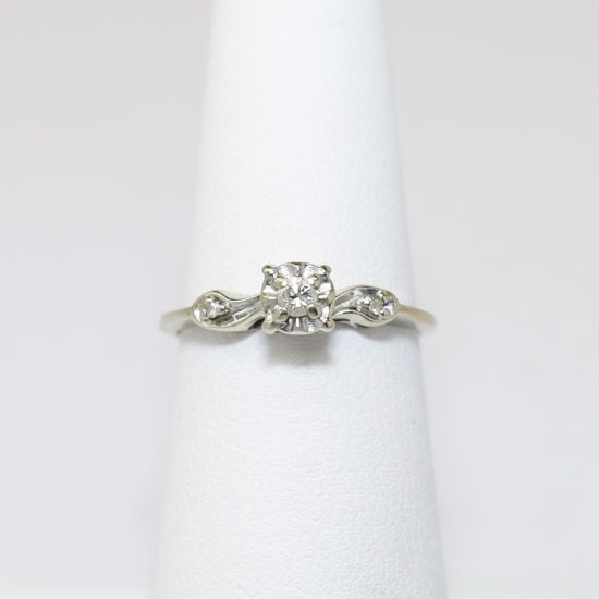 Picture of Antique Art Deco Era 14k White Gold & Diamond Engagement Ring