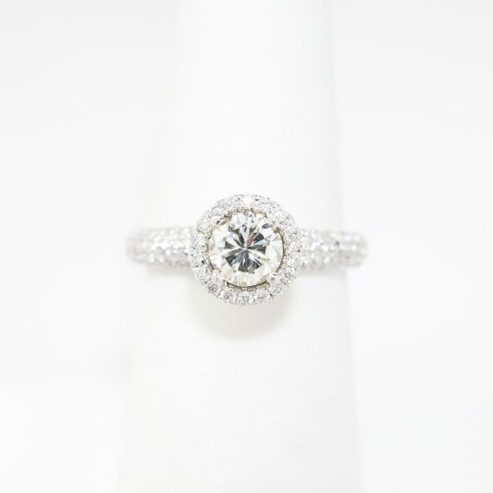 Picture of 18k White Gold & Round Brilliant Cut Diamond Halo Engagement Ring