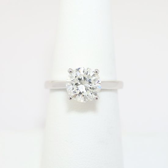 Picture of 14k White Gold & Round Brilliant Cut Diamond Solitaire Engagement Ring