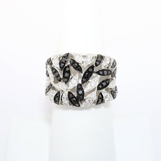 Picture of 18k White Gold with Patterned Black and White Diamond Statement Ring