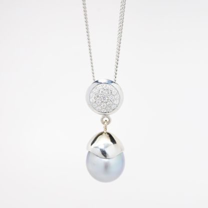 Picture of South Sea Cultured Pearl Pendant with Diamond, 18k White Gold