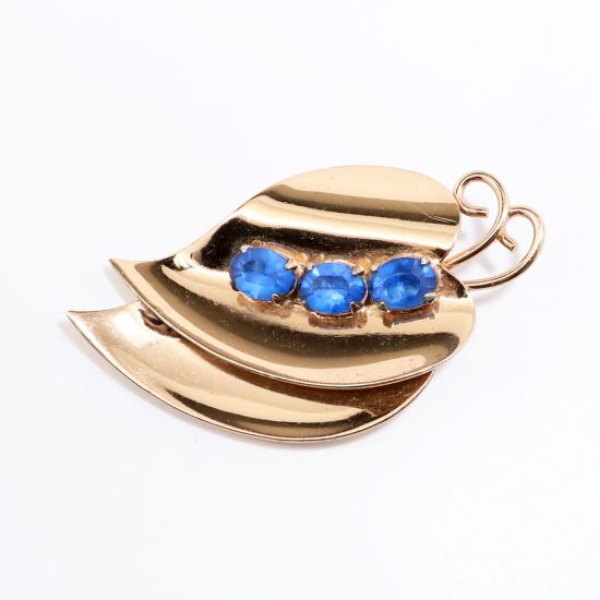 Picture of Vintage 1940's Coro Rose Gold Gilt Sterling Silver & Blue Rhinestone Leaf Shaped Fur Clip