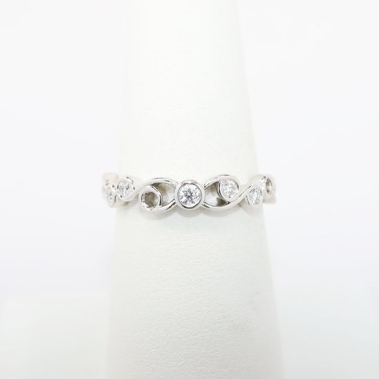 Picture of 18k White Gold & 0.25ct Bezel Set Diamond Band Ring