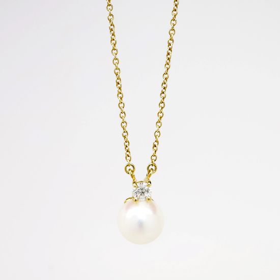 Picture of Tiffany & Co. 18k Yellow Gold Pearl & Diamond Solitaire Necklace