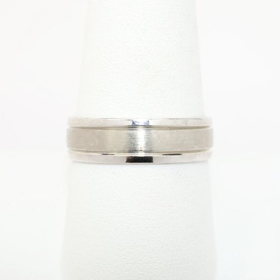 Picture of Men's 6mm Platinum Wedding Band by Novell 
