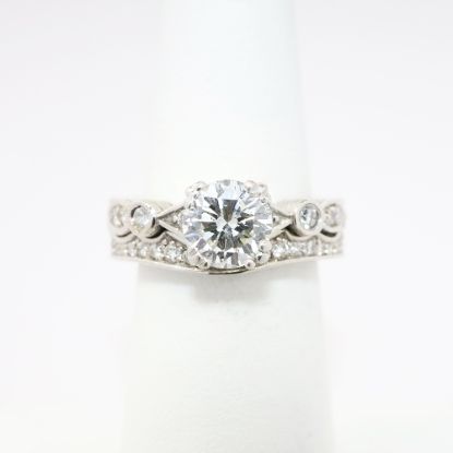 Picture of Etched 14k White Gold & Round Brilliant Cut Diamond Bridal Ring Set