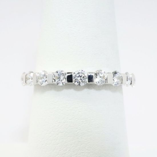 Picture of 14k White Gold & Bar Set Diamond Wedding Band