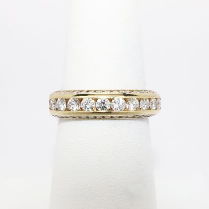 Picture of 14k Yellow Gold Diamond Band 