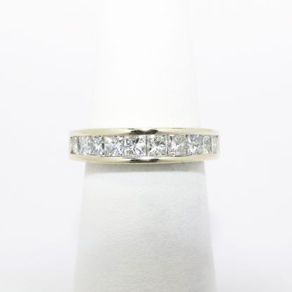 Picture of 14k Yellow Gold Diamond Band