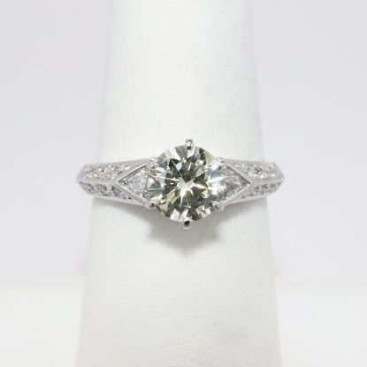 Picture of 18k White Gold & Diamond Engagement Ring