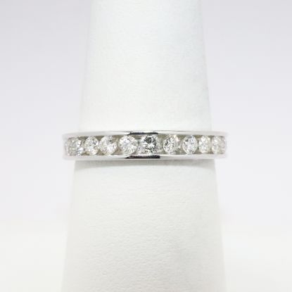 Picture of 14k White Gold Diamond Band