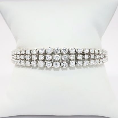 Picture of Radiant 7 Carat White Gold Bracelet 