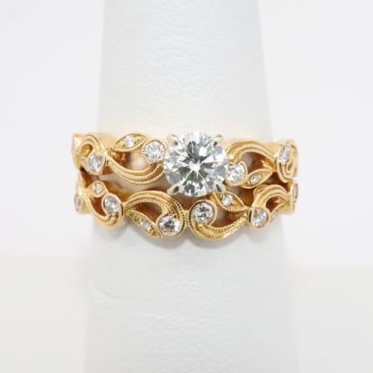 Picture of Romantic 18k Rose Gold Diamond Duo Bridal Set 