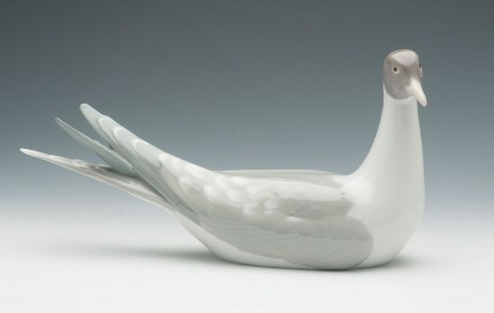 Picture of  Lladro Tern/Seagull Figurine  #1051