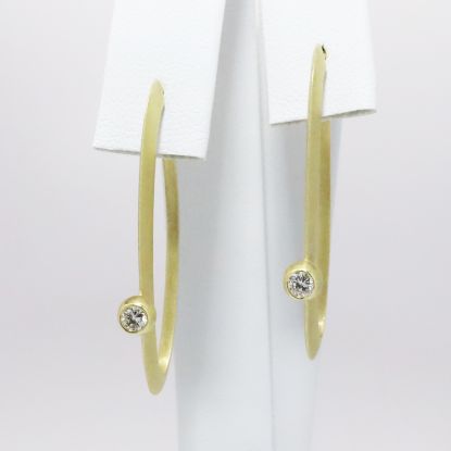 Picture of 18k Yellow Gold Diamond Dangle Earrings 