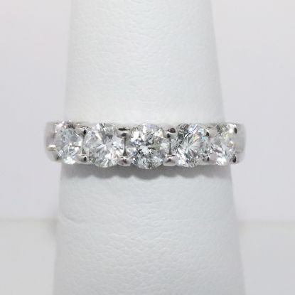 Picture of 14k White Gold Diamond Band 