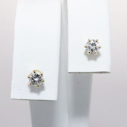 Picture of 14k Yellow Gold Solitaire Stud Earrings