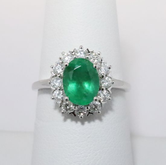 Picture of 14k White Gold Emerald Diamond Ring