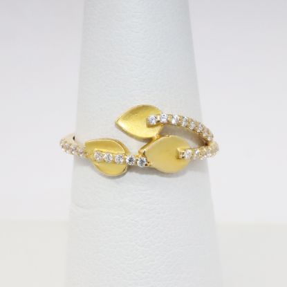 Picture of 22k Yellow Gold & Diamond Triple Leaf Ring