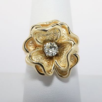 Picture of 14k Yellow Gold Figural Flower Ring with Round Brilliant Cut Diamond Center