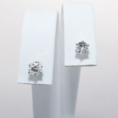 Picture of 14k White Gold & Round Brilliant Cut Diamond Solitaire Stud Earrings