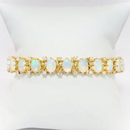 Picture of 18k Yellow Gold Opal & Diamond Bracelet 