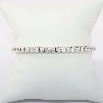 Picture of 18k White Gold Diamond Tennis Bracelet 