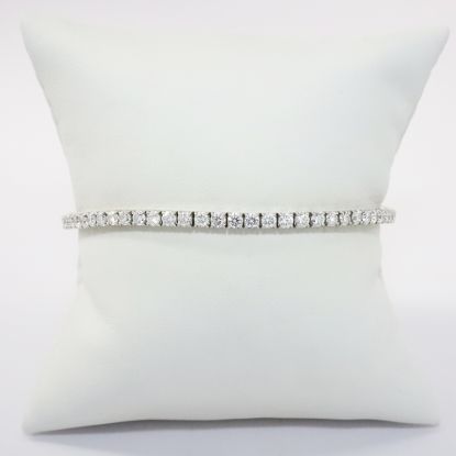 Picture of 14k White Gold & Round Brilliant Cut Diamond Tennis Bracelet