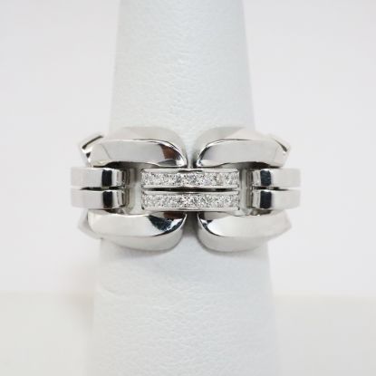Picture of 18k White Gold & Diamond Chain Link Style Ring 