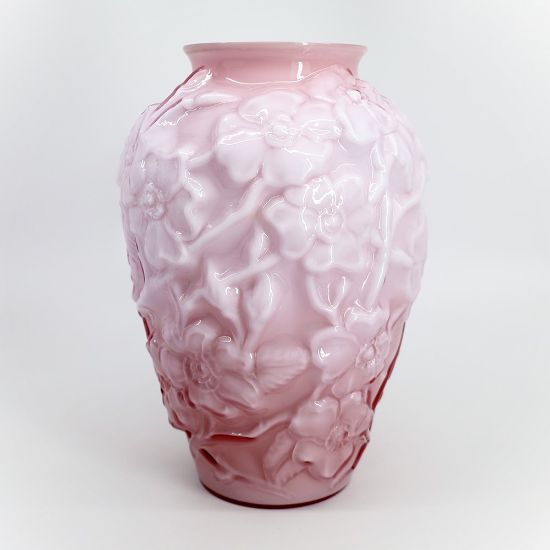 Picture of Vintage Fenton Pink Cased Glass Dogwood Flower Vase