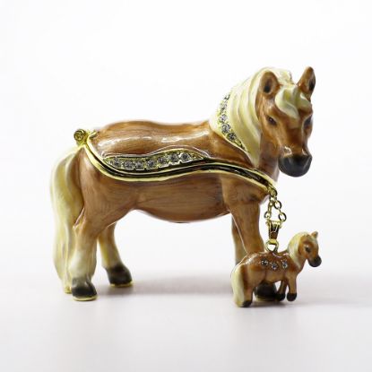 Picture of Kingspoint Designs Thumbelina the Miniature Horse Trinket Box with Matching Necklace