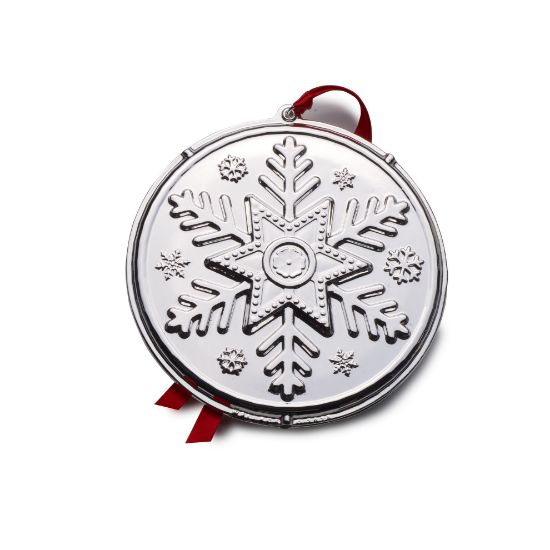 Picture of Wallace 2025 5th Edition Silverplated Snowflake Ornament