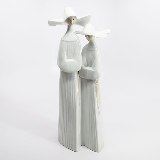 Picture of Lladro Porcelain 'Nuns' Figurine #4611 Statue of Two Nuns with Rosary Beads