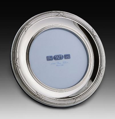 Picture of 4" Round Sterling Silver 'Ribbon & Reed' Picture Frame by the925inc