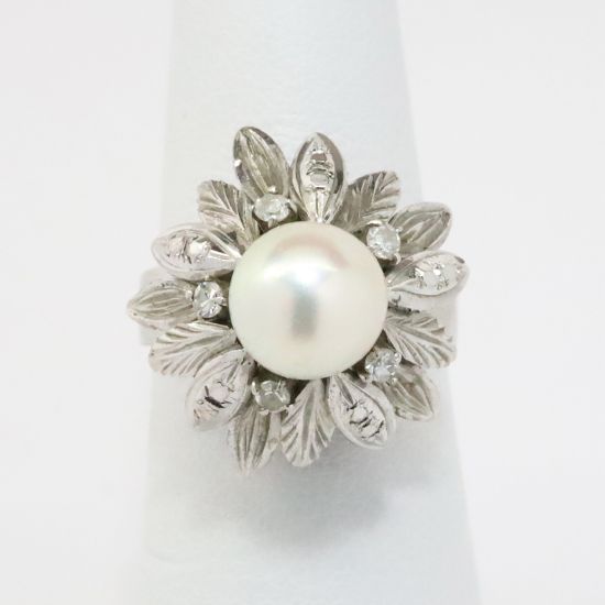 Picture of Vintage 14k Textured White Gold, Pearl & Diamond Ballerina Ring