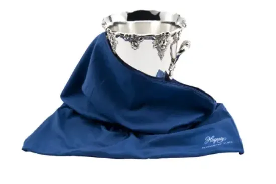 Picture of Silver Keeper 18" x 18" Zippered Bag by Hagerty