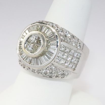 Picture of 18k White Gold Diamond Men's Ring 