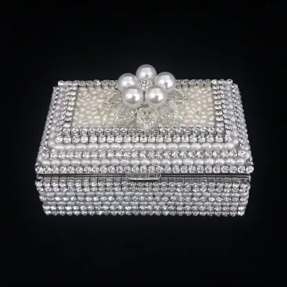 Picture of  Isabella Adams Pearl & Crystal Keepsake Box