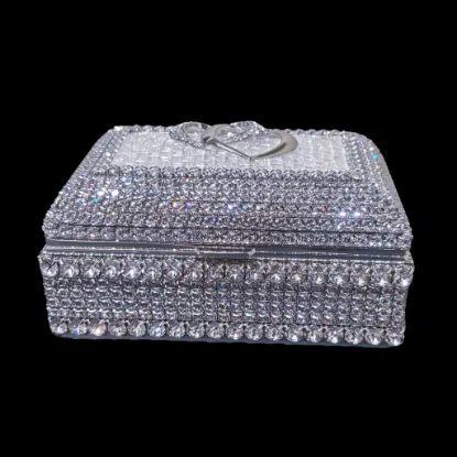 Picture of Isabella Adams Small Locking Hearts Ring Box