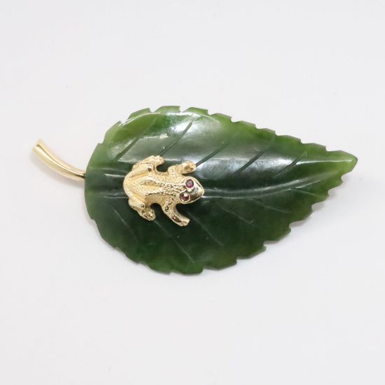 Picture of Vintage Cellino 14k Gold, Ruby & Carved Jade Frog on Leaf Brooch