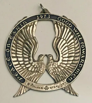 Picture of Wallace 1973 Annual Peace Dove Ornament Sterling Ornament, no box