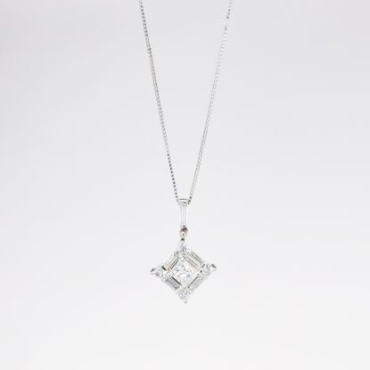 Picture of 14k White Gold Diamond Necklace 
