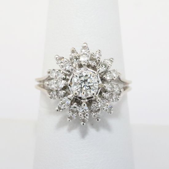 Picture of 14k White Gold Diamond Flower Ring 