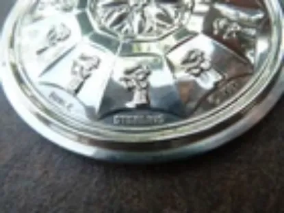 Picture of Towle 1981 Sterling Silver Christmas Medallion Ornament 11 Pipers Piping