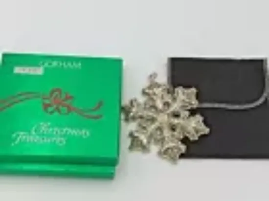 Picture of Gorham - 1985 Annual Snowflake Sterling Silver, with box